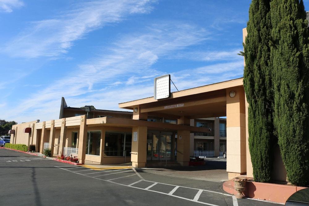 Motel 6 Vallejo, Ca - Napa Valley מראה חיצוני תמונה