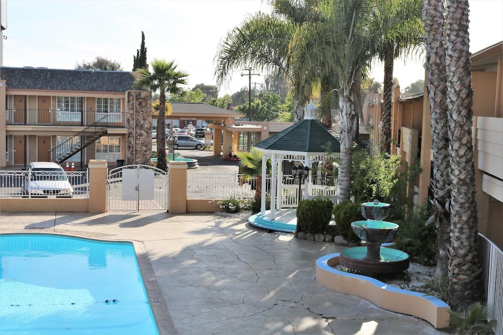 Motel 6 Vallejo, Ca - Napa Valley מראה חיצוני תמונה